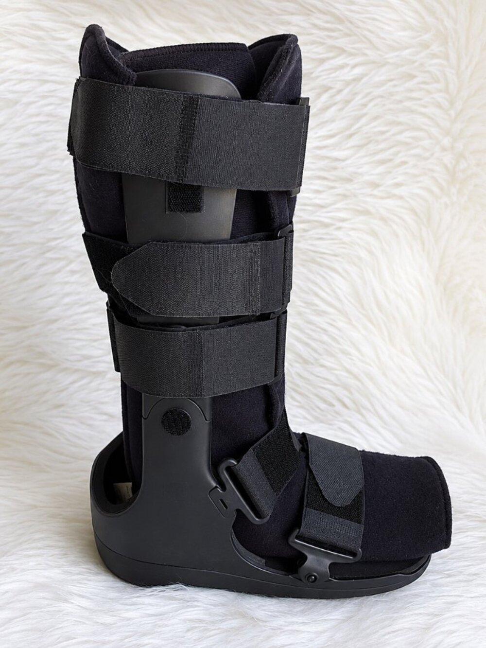 OSSUR Black Adjustable Ergonomic Walker Air Fracture Boot SZ M